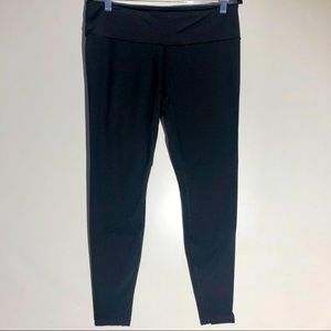 Lululemon black leggings, 12